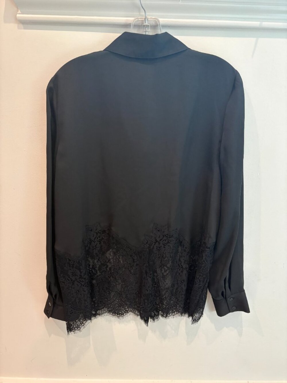 L’Agence Adalee Lace Inset Blouse Black Long Sleeve Button With Tags Size Small - Picture 2 of 3